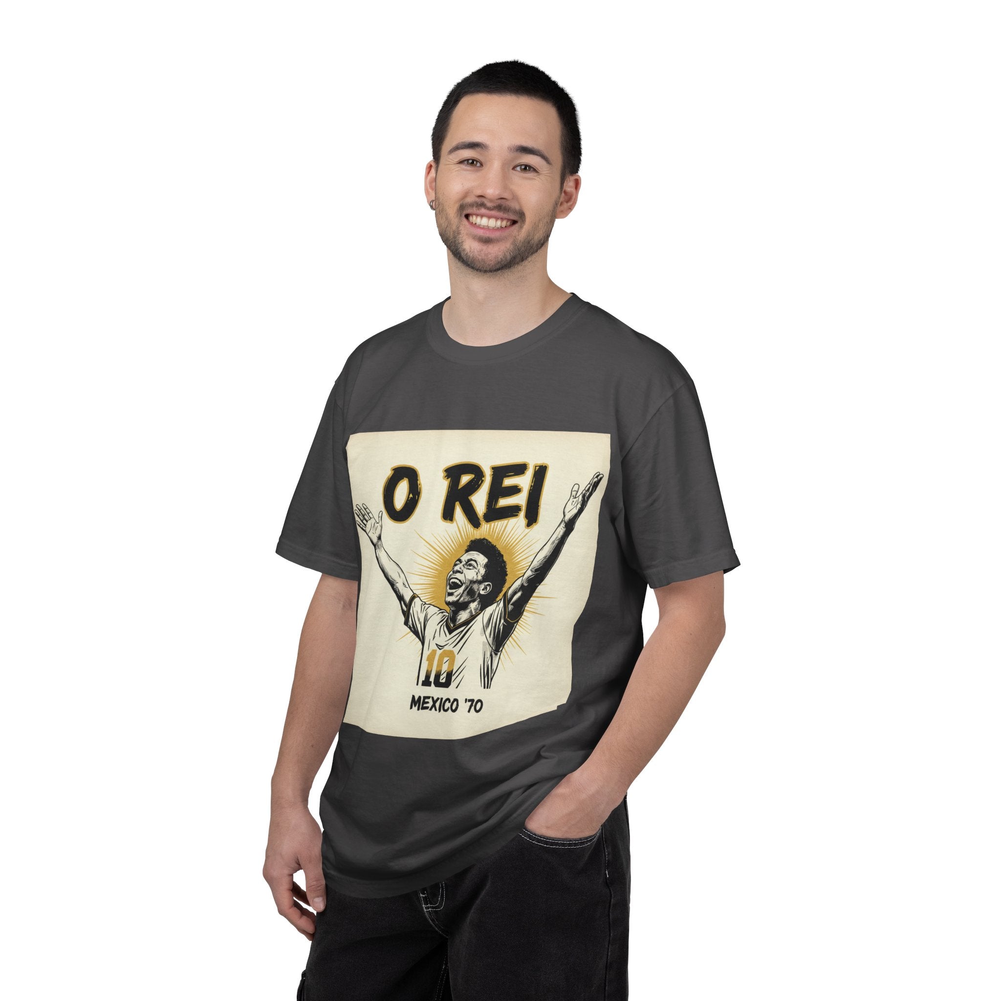 "O Rei" — Pelé Vintage Tee